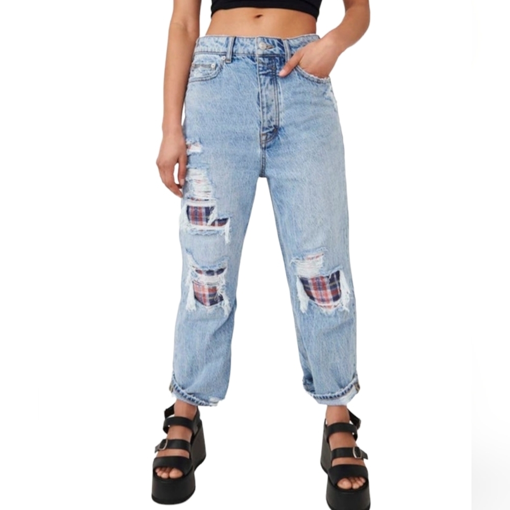 NWT Free People 90s Ripped High Waist Crop Boyfriend Jeans Size 30